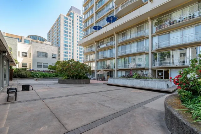 $648,000 | 1555 Lakeside Drive, Unit 184, Oakland, CA 94612