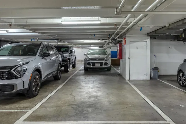 $648,000 | 1555 Lakeside Drive, Unit 184, Oakland, CA 94612