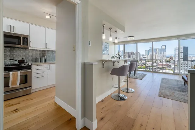 $648,000 | 1555 Lakeside Drive, Unit 184, Oakland, CA 94612