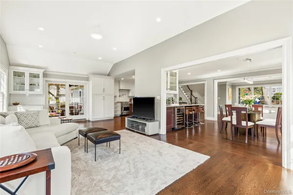 $2,645,000 | 31 Garden Road, Harrison, NY 10528