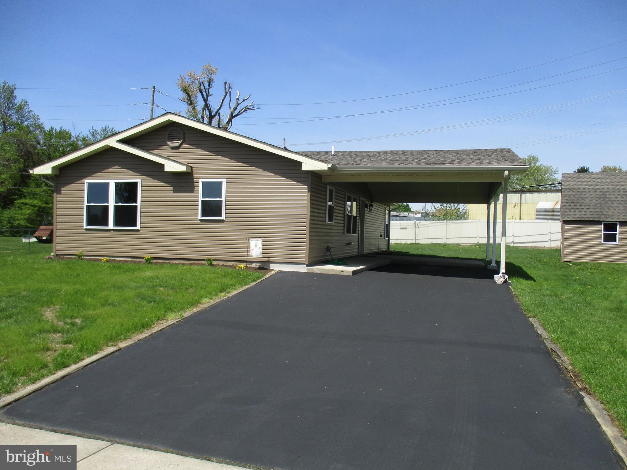 109 Border Rock Road Levittown, PA 19057 - Photo 1 of 51 Gallery Image 1