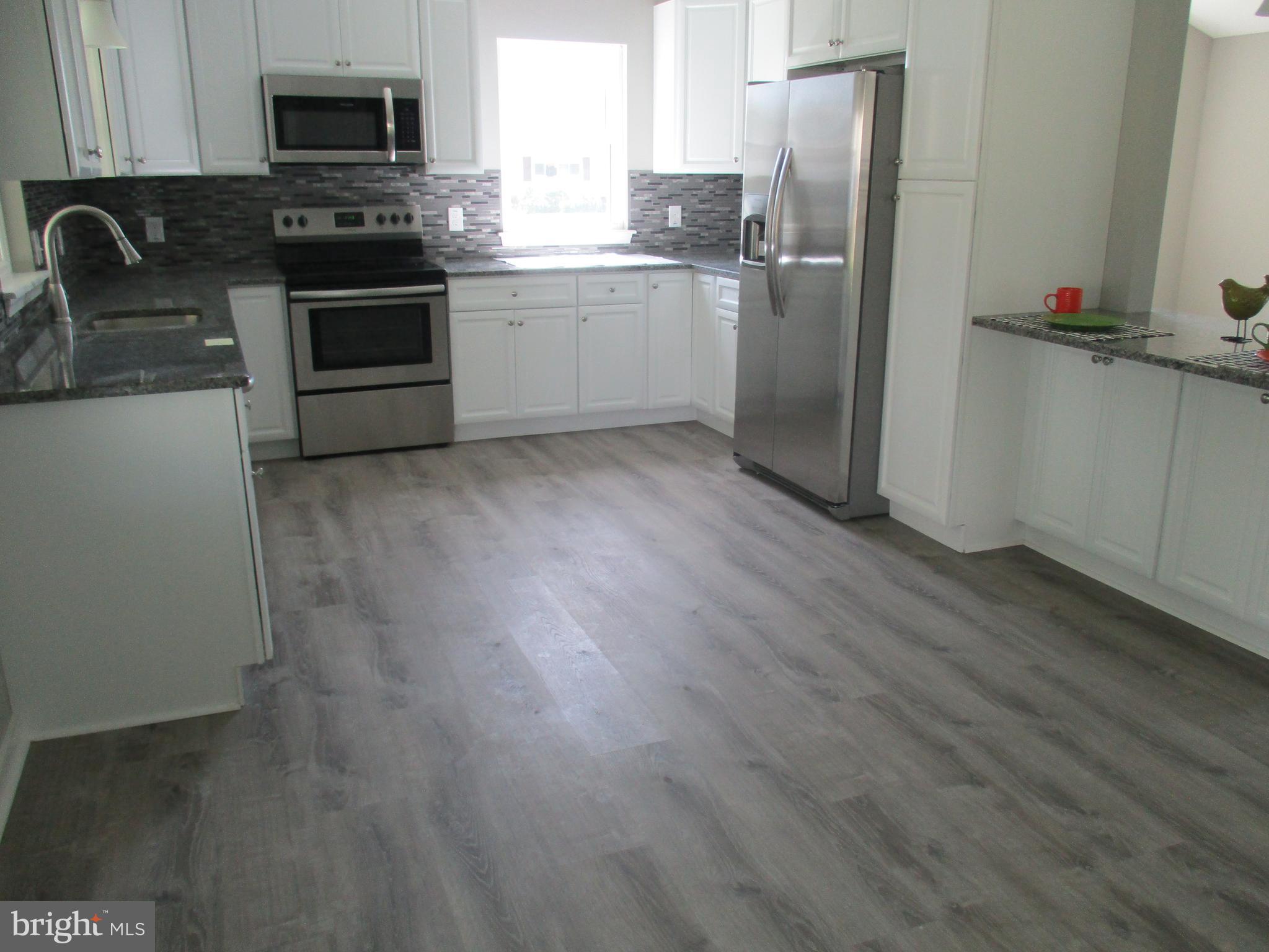 109 Border Rock Road Levittown, PA 19057 - Photo 14 of 51 Gallery Image 14
