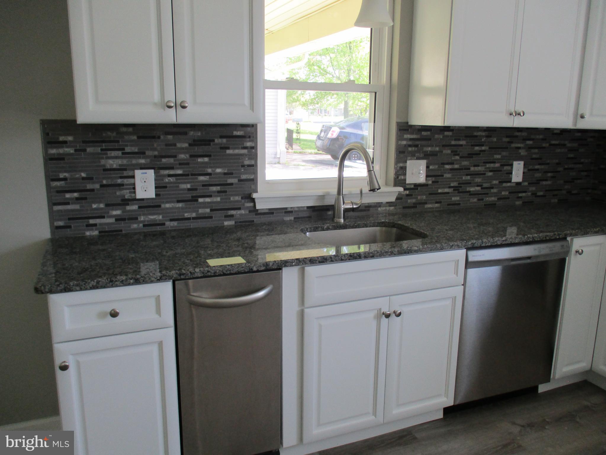 109 Border Rock Road Levittown, PA 19057 - Photo 17 of 51 Gallery Image 17