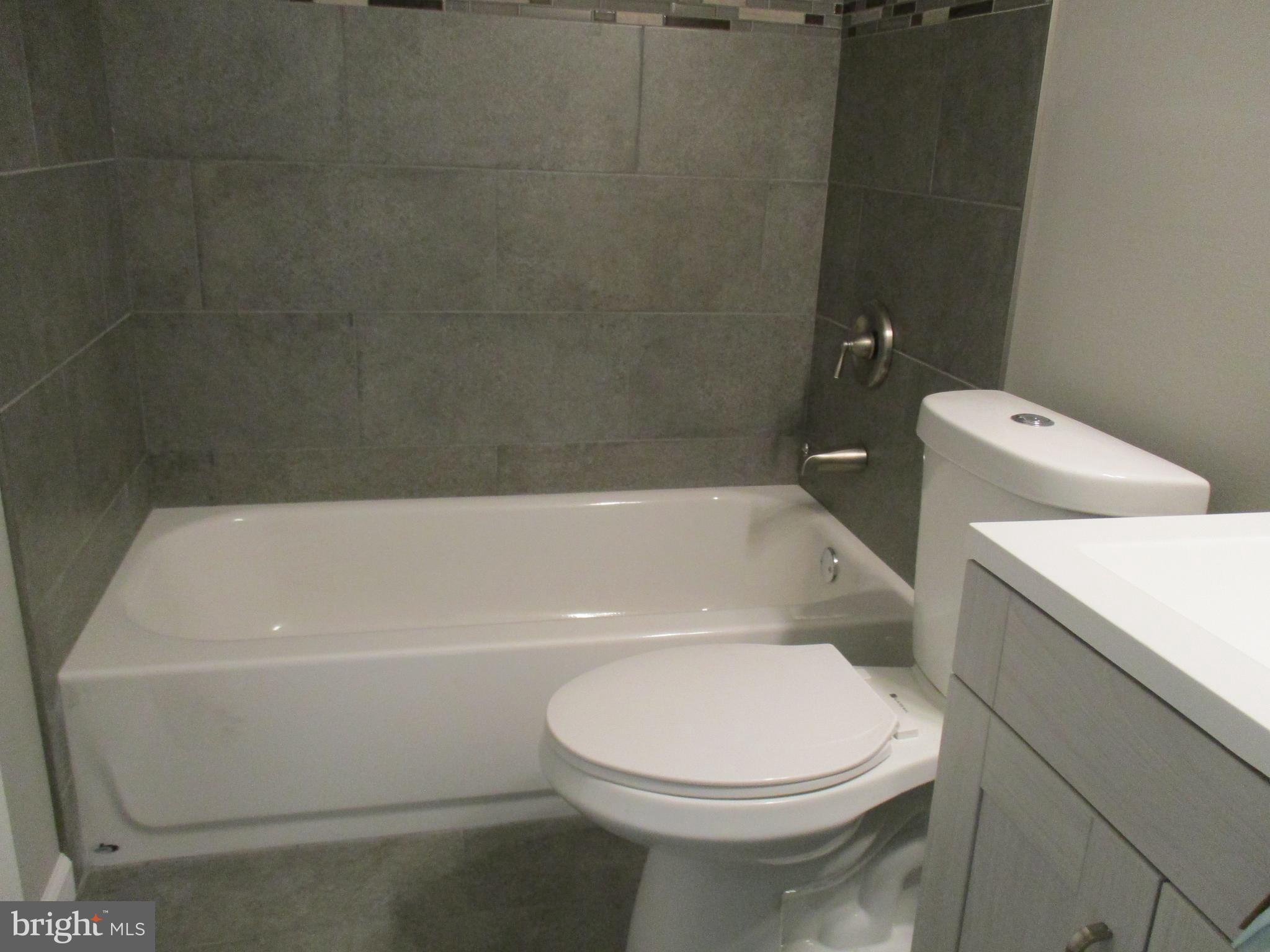 109 Border Rock Road Levittown, PA 19057 - Photo 25 of 51 Gallery Image 25