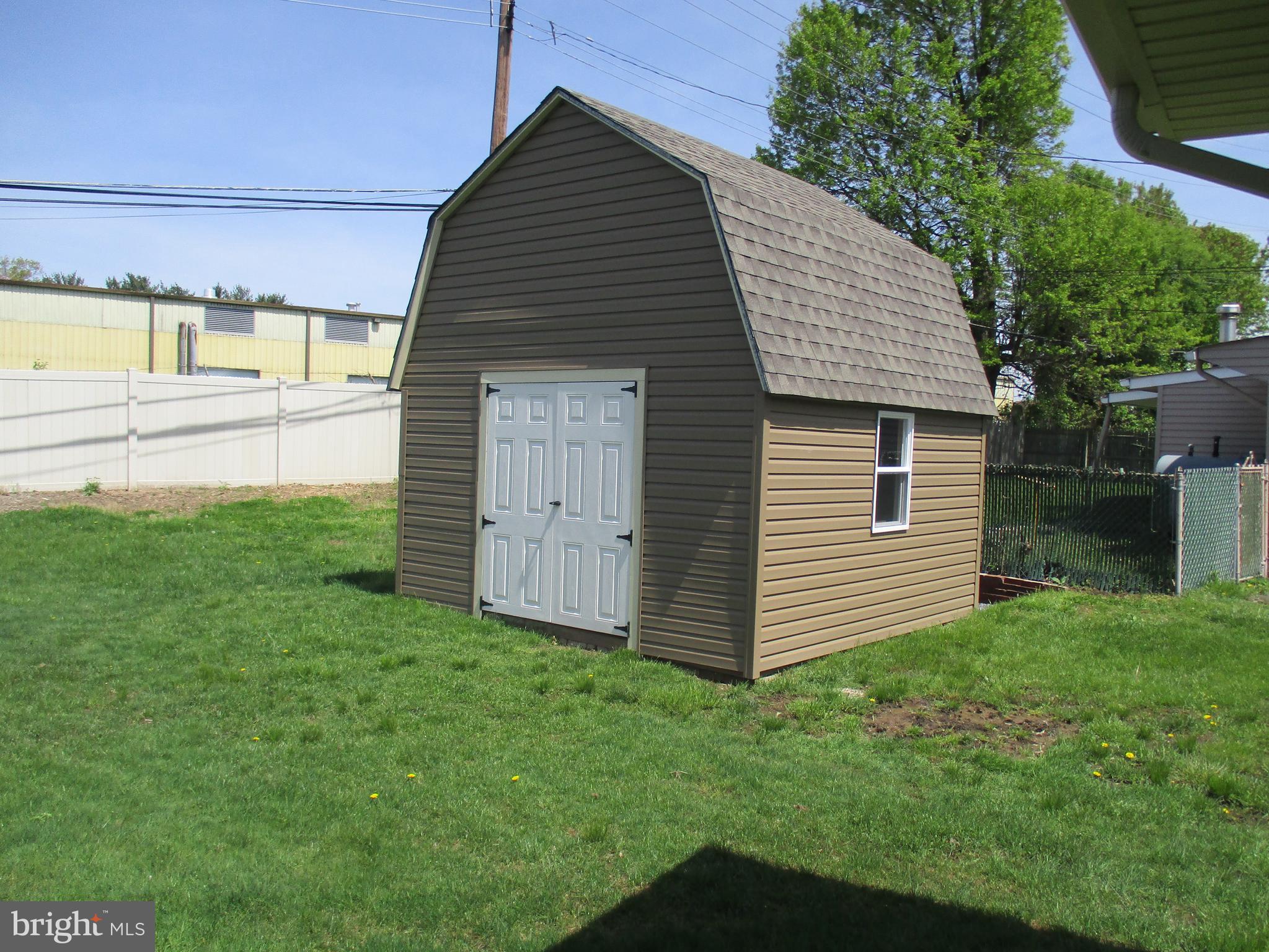 109 Border Rock Road Levittown, PA 19057 - Photo 40 of 51 Gallery Image 40