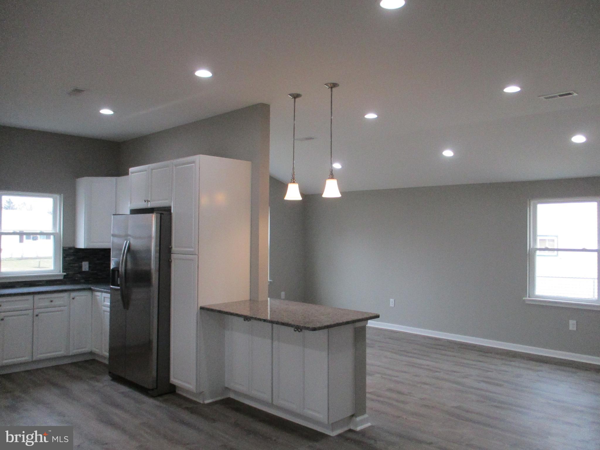 109 Border Rock Road Levittown, PA 19057 - Photo 5 of 51 Gallery Image 5