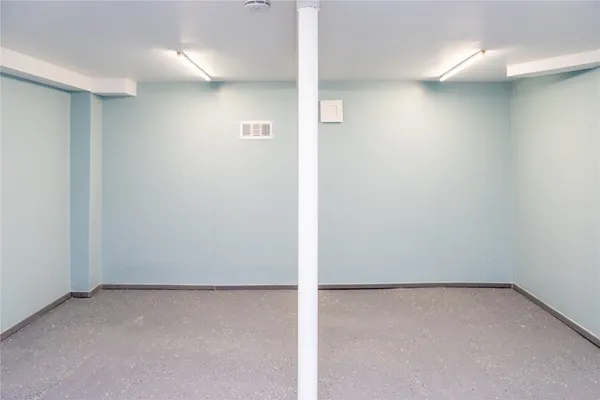 $11,000 | 3245 West Highway 6, Alvin, TX 77511