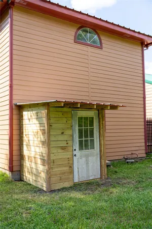 $12,000 | 3245 West Highway 6, Alvin, TX 77511