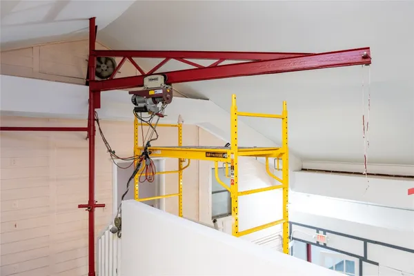 $11,000 | 3245 West Highway 6, Alvin, TX 77511