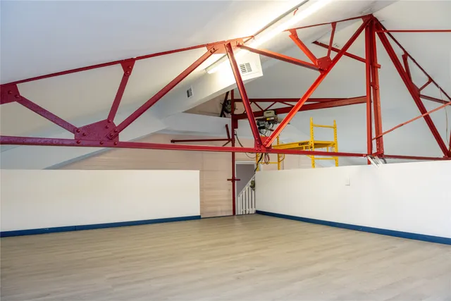 $12,000 | 3245 West Highway 6, Alvin, TX 77511