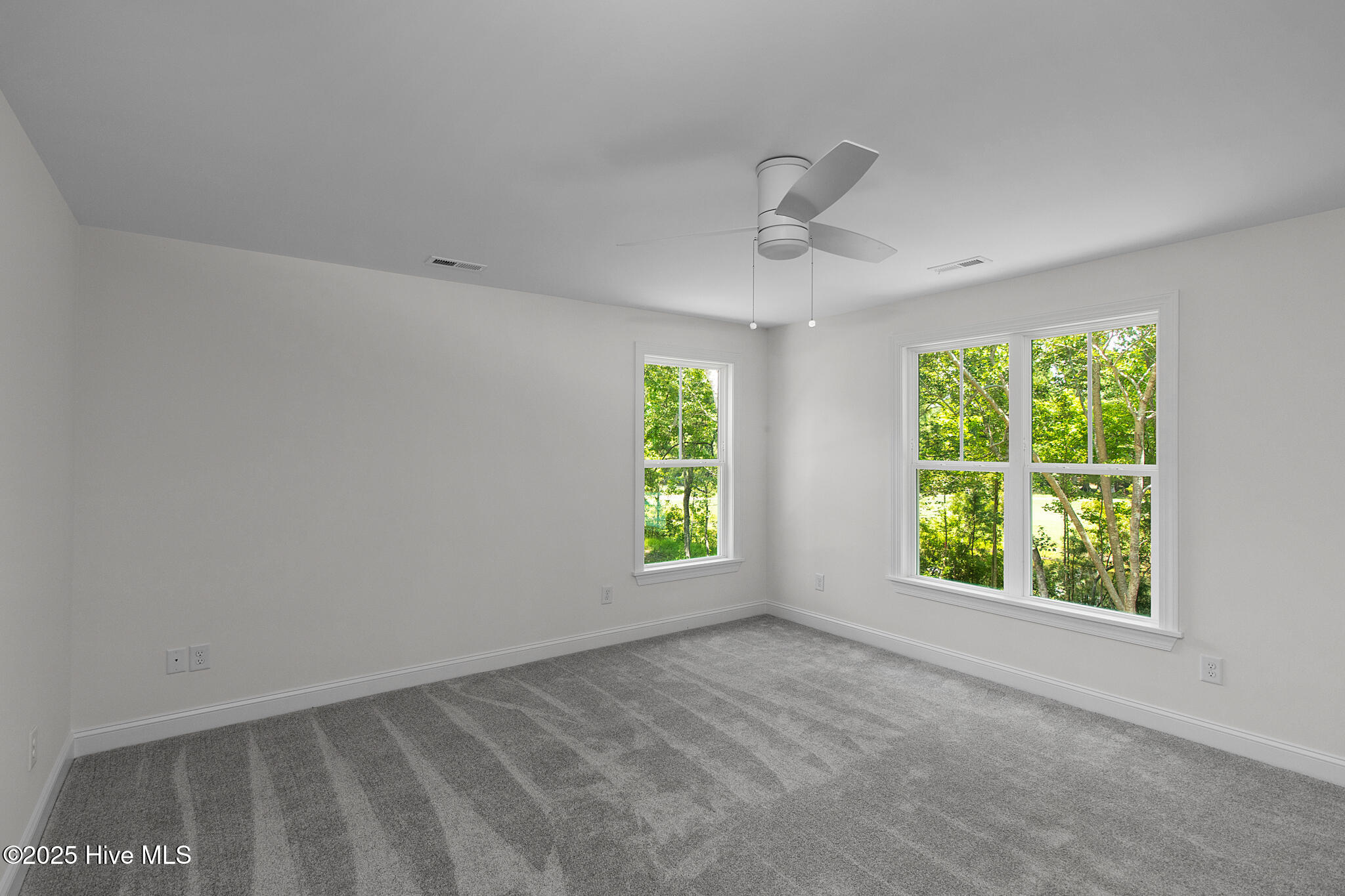 357 McCabe Road Morehead City, NC 28557 - Photo 14 of 30 Primary bedroom suite