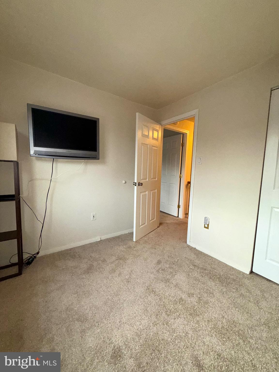 1014 Cape Splitt Harbour Pasadena, MD 21122 - Photo 13 of 21