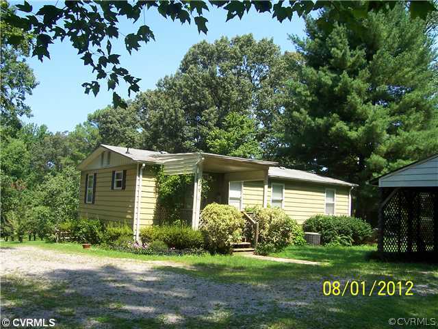 16213 Sandy Ford Road Chesterfield, VA 23838 - Photo 2 of 10 Exterior Back