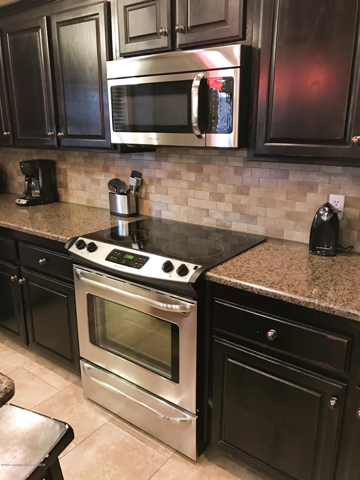 8122 Sheldon Road Amarillo, TX 79119 - Photo 11 of 30 Kitchen
