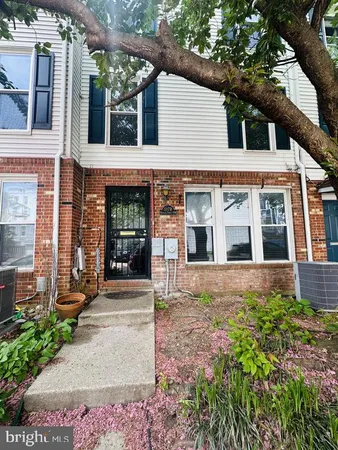 $3,650 | 1117 Harvard Street Northwest, Unit R, Washington, DC 20009