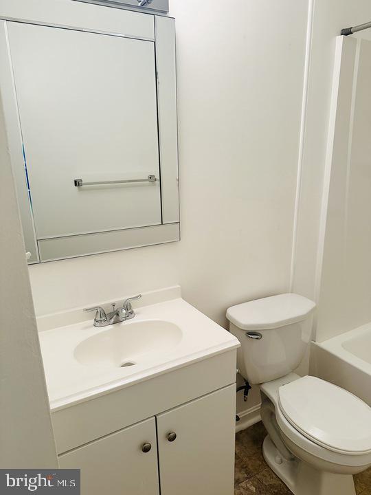 1117 Harvard Street Northwest, Unit R Washington, DC 20009 - Photo 17 of 39