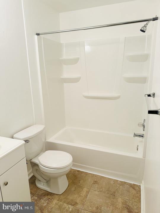 1117 Harvard Street Northwest, Unit R Washington, DC 20009 - Photo 18 of 39