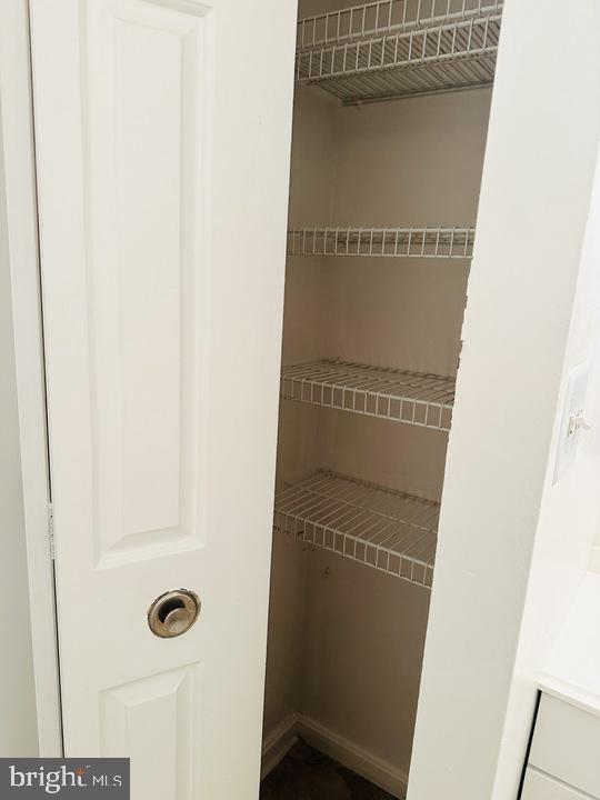1117 Harvard Street Northwest, Unit R Washington, DC 20009 - Photo 19 of 39