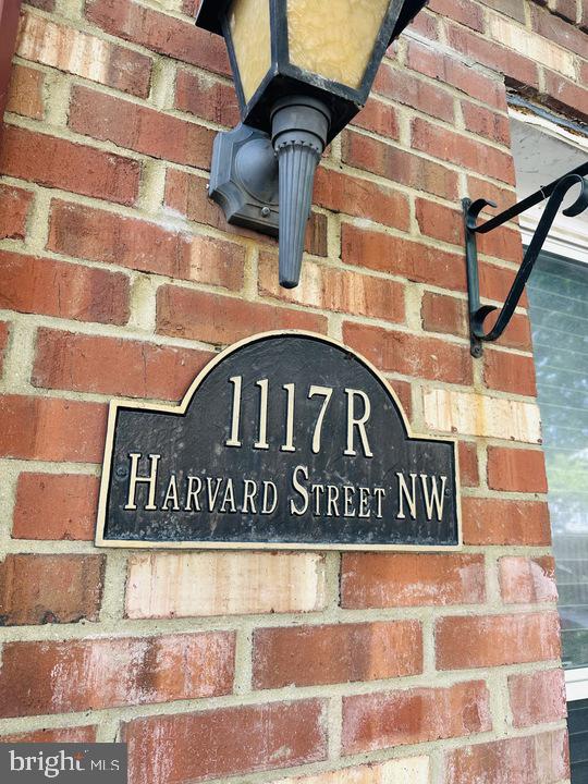 1117 Harvard Street Northwest, Unit R Washington, DC 20009 - Photo 2 of 39