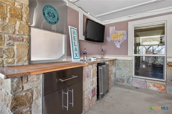 $449,900 | 2068 Pirtle Drive, Salado, TX 76571