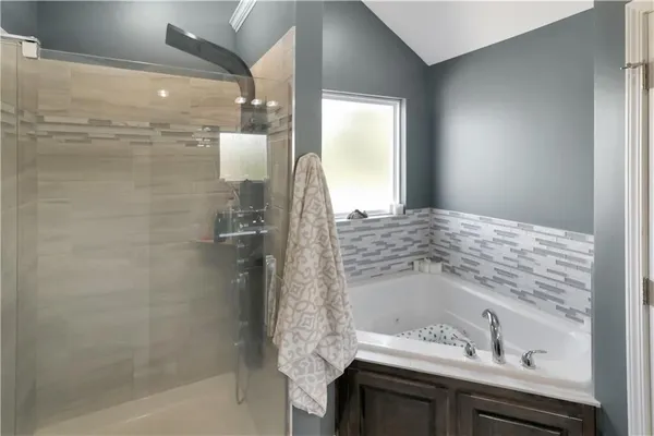 $344,900 | 1221 Cherry Street, Warrensburg, MO 64093