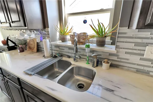 $344,900 | 1221 Cherry Street, Warrensburg, MO 64093