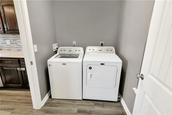 $344,900 | 1221 Cherry Street, Warrensburg, MO 64093