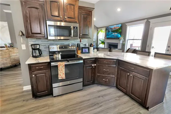 $344,900 | 1221 Cherry Street, Warrensburg, MO 64093