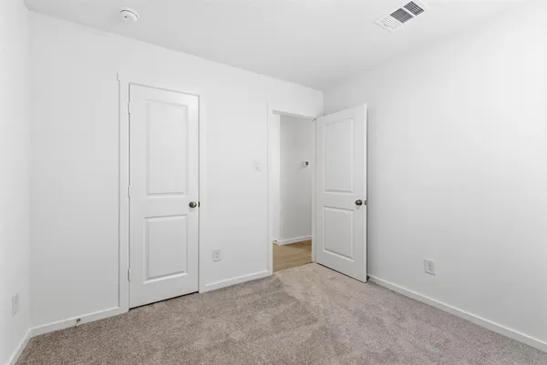 $2,150 | 2148 Jesse James Lane, Joshua, TX 76058