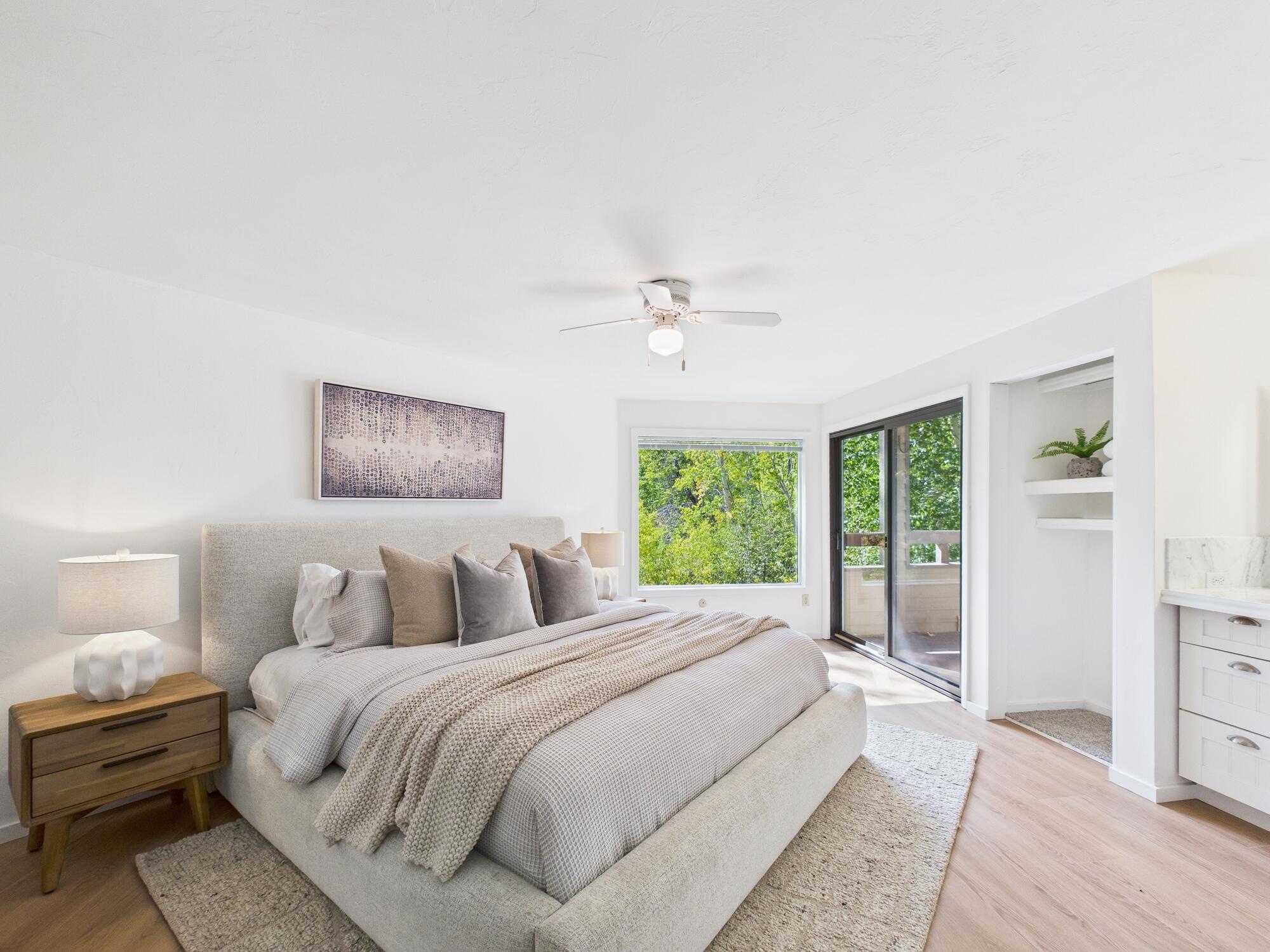 CAM01726G0-PR0774-STILL004