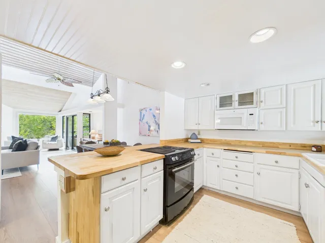 $895,000 | 591 2nd Avenue South, Unit 9, Ketchum, ID 83340