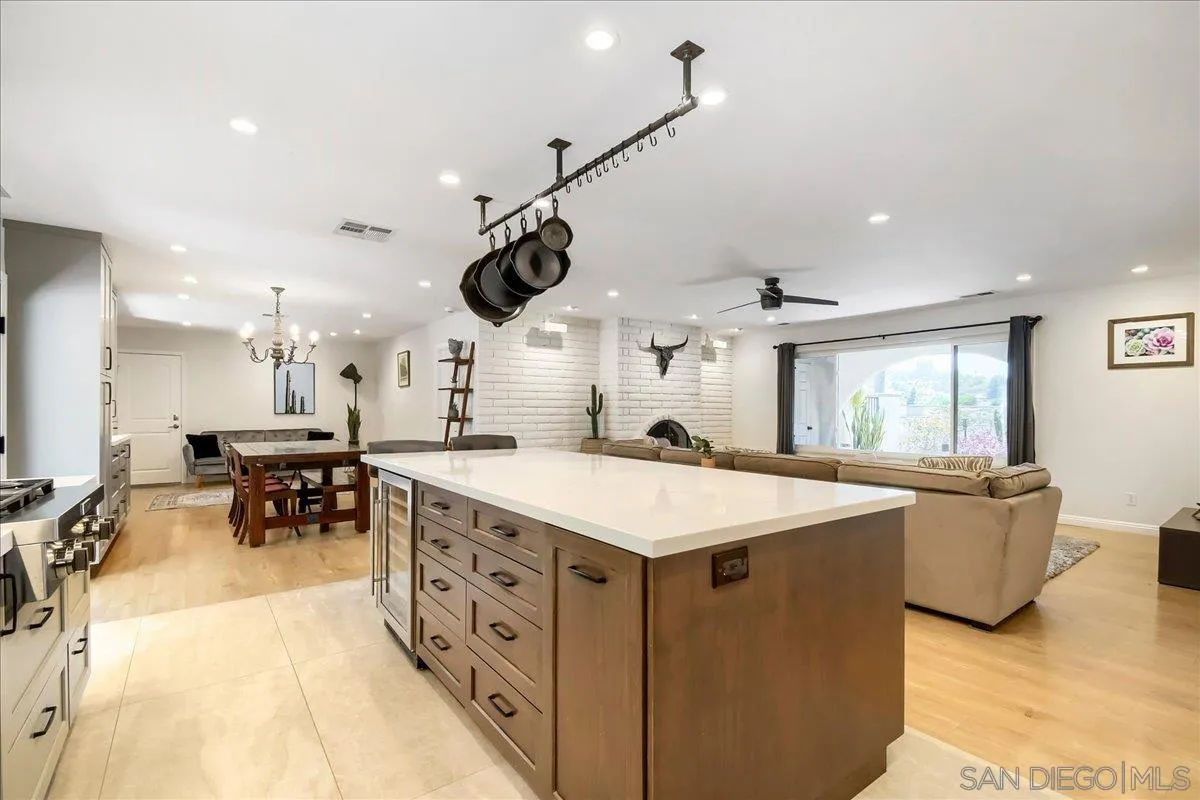 10162 Sierra Madre Road Spring Valley, CA 91977 - Photo 10 of 36