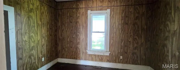 $49,900 | 718 2nd Street West, Scott City, MO 63780