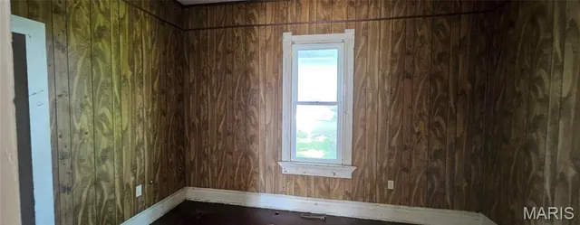 $64,900 | 718 2nd Street West, Scott City, MO 63780