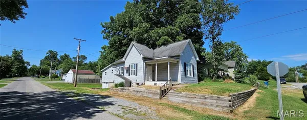 $49,900 | 718 2nd Street West, Scott City, MO 63780