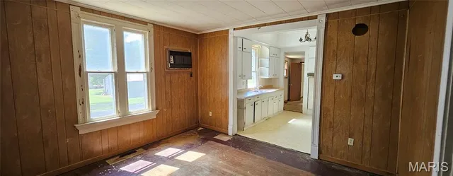 $64,900 | 718 2nd Street West, Scott City, MO 63780