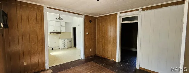 $64,900 | 718 2nd Street West, Scott City, MO 63780