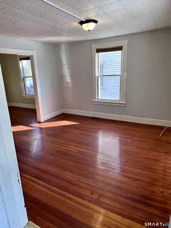 $2,000 | 24-26 Dean Avenue, Unit 26, East Windsor, CT 06088