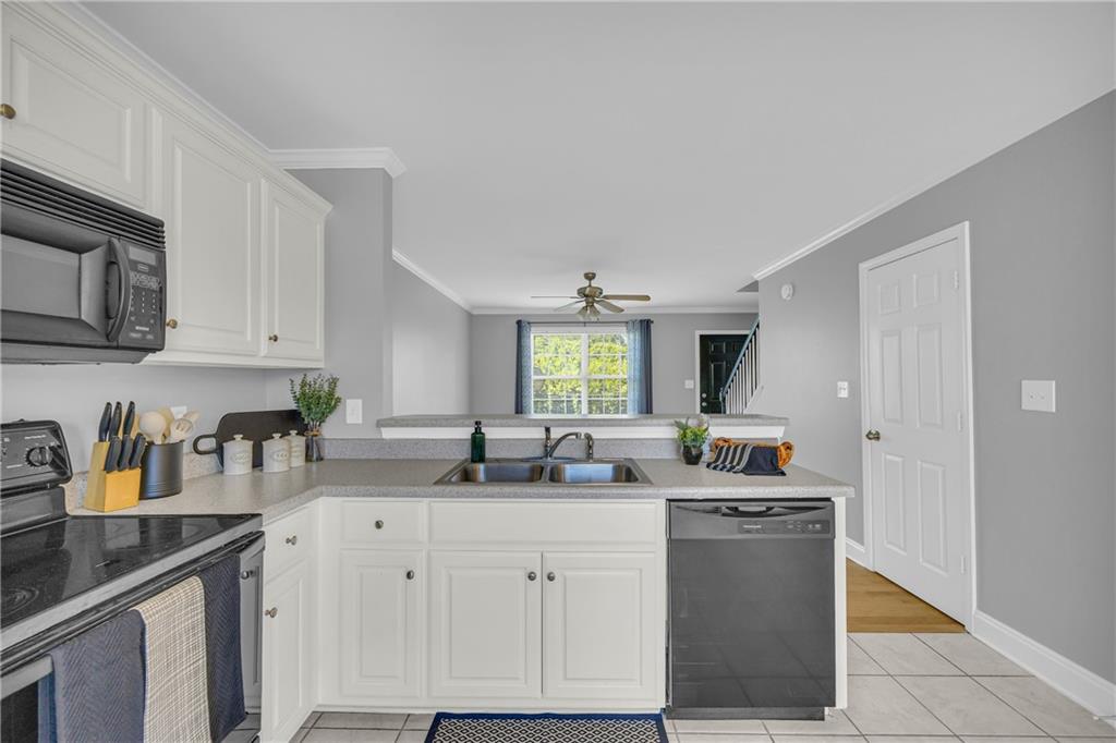 105 Whitehead Road, Unit 17 Athens, GA 30606 - Photo 15 of 38 a kitchen with sink and cabinets