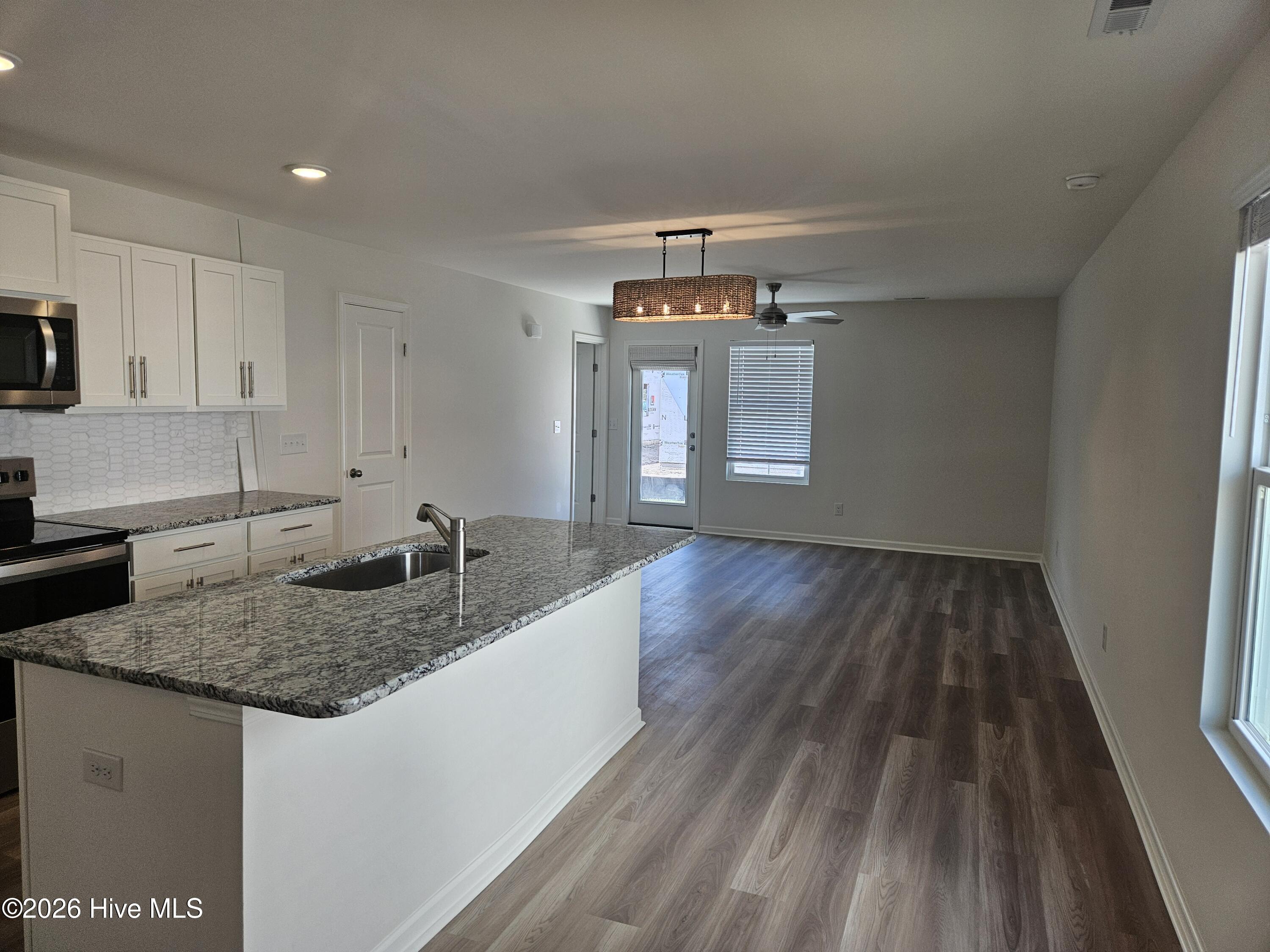 91 Cobbler Way, Unit 40 Hampstead, NC 28443 - Photo 2 of 13 c91.2
