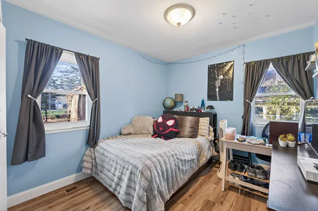 $279,999 | 3115 Kyle Avenue North, Golden Valley, MN 55422