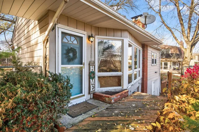 $279,999 | 3115 Kyle Avenue North, Golden Valley, MN 55422