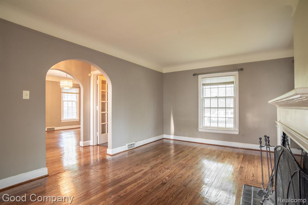 20121 Briarcliff Road Detroit, MI 48221 - Photo 5 of 31
