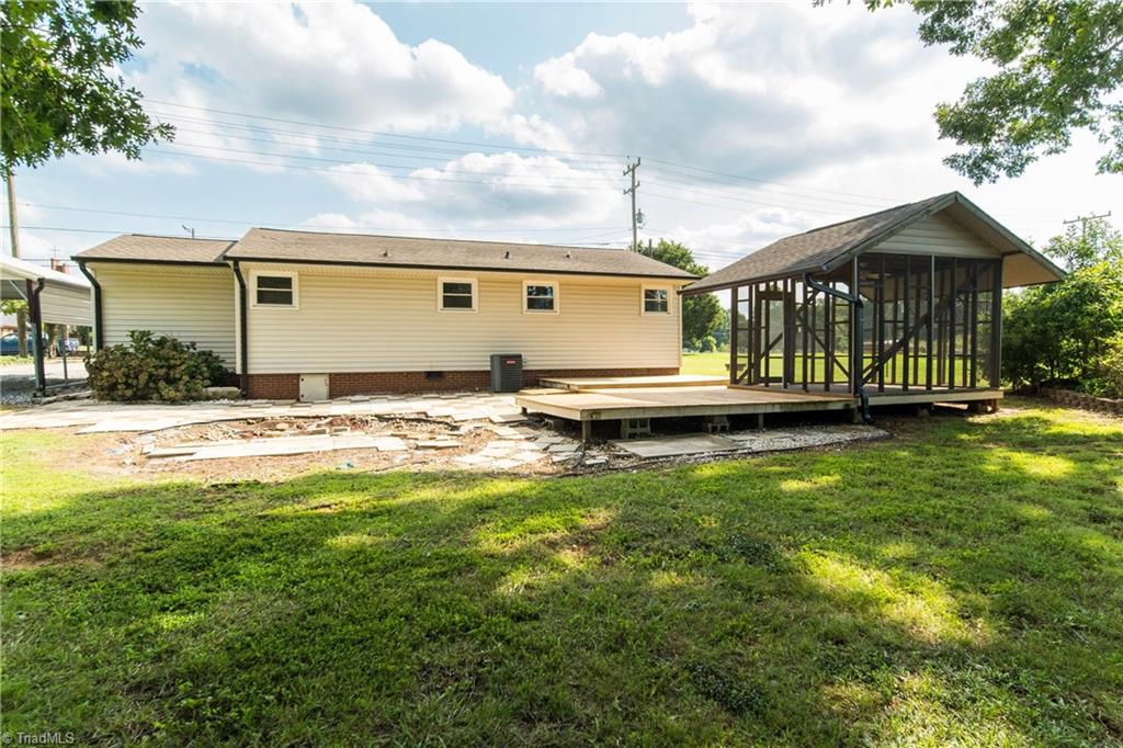 1507 Bunker Hill Sandy Ridge Road Kernersville, NC 27284 - Photo 19 of 26 Gallery Image 19