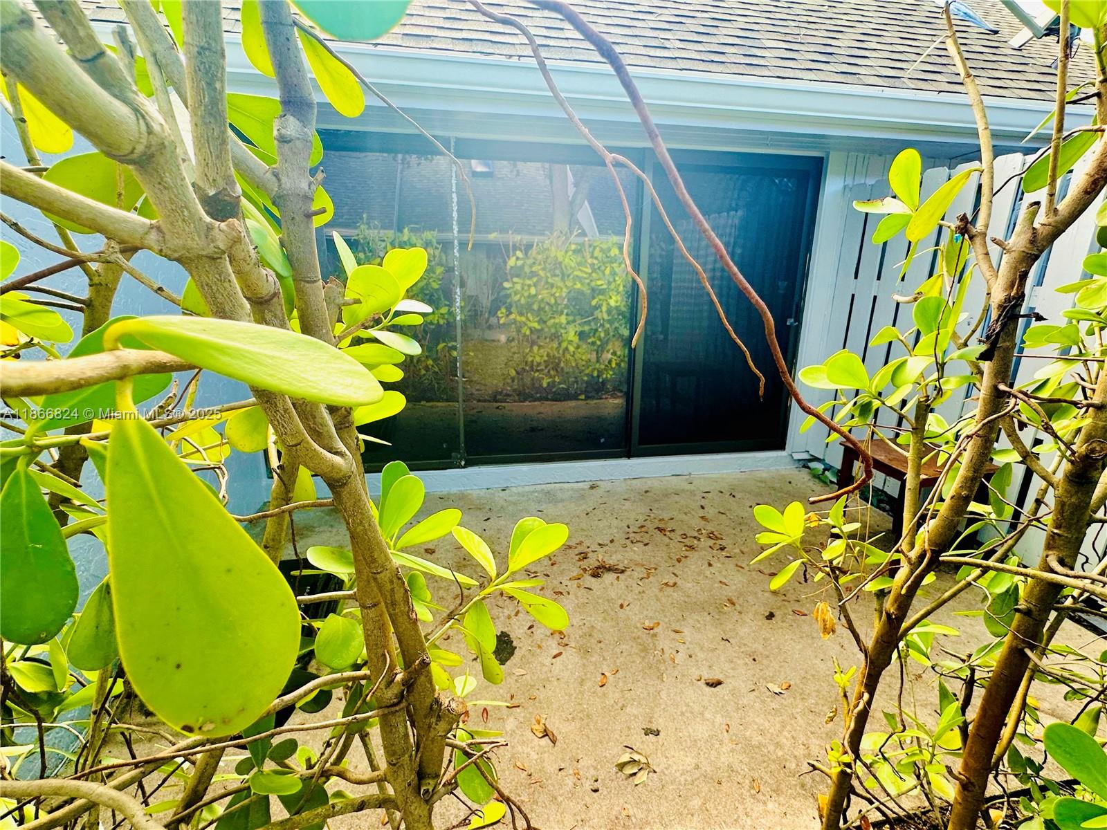 33 Deer Creek Road, Unit D103 Deerfield Beach, FL 33442 - Photo 25 of 28