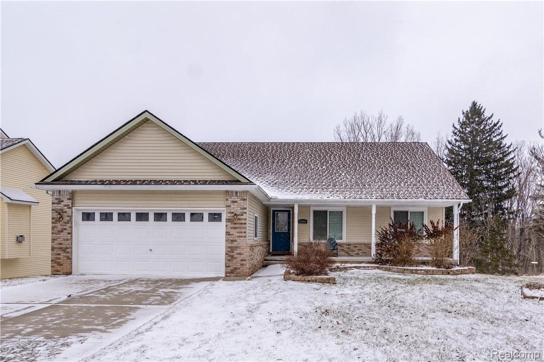 10161 Creekside Road Goodrich, MI 48438 - Photo 1 of 23 DSC_8192.jpg