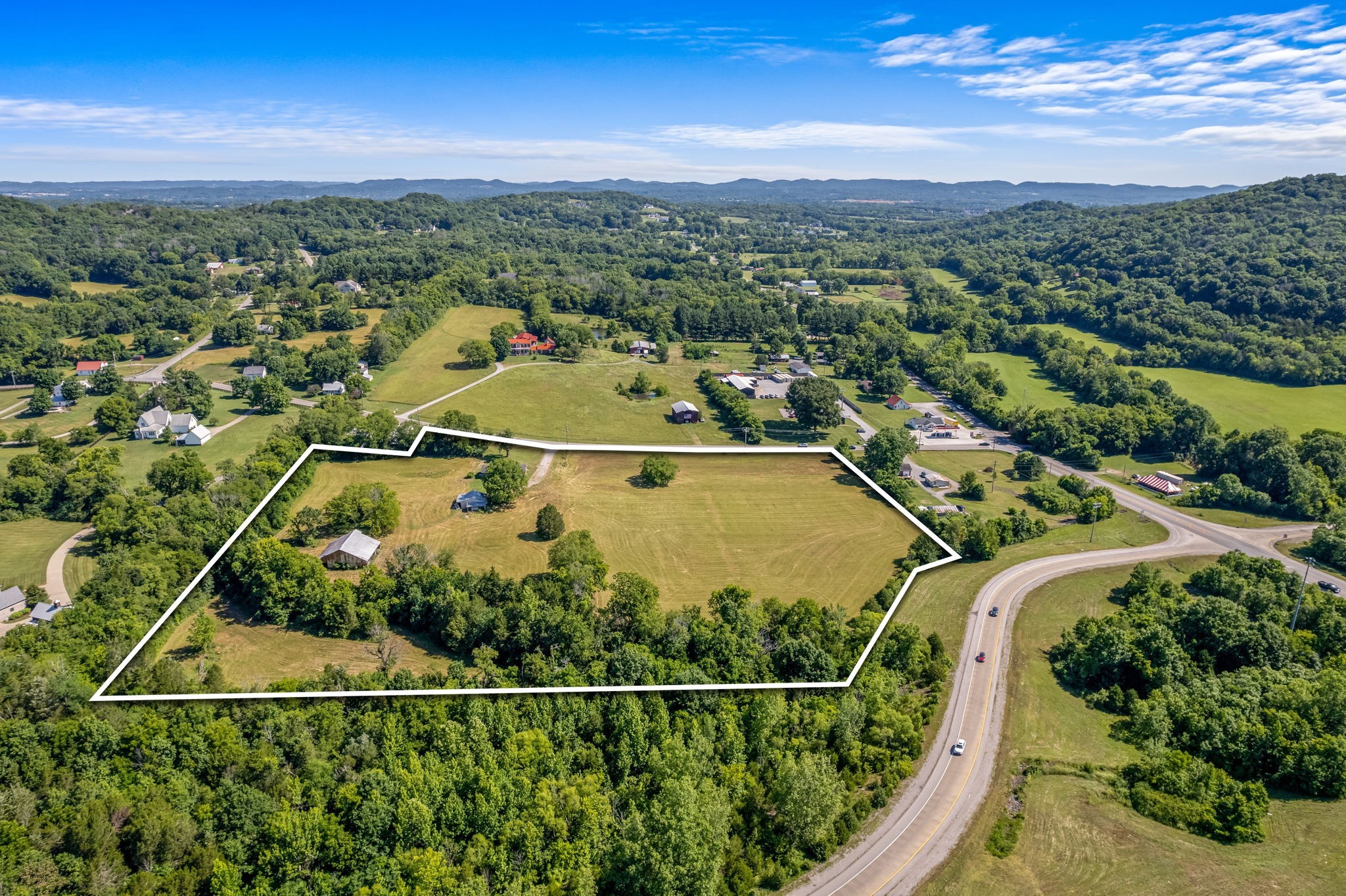 4767 Peytonsville Road Franklin, TN 37064 - Photo 3 of 35 a view of a balcony with yard