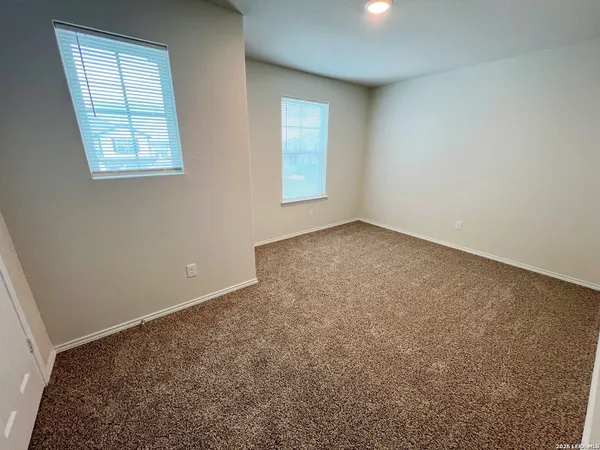 $1,895 | 13706 Prospector Post, San Antonio, TX 78253