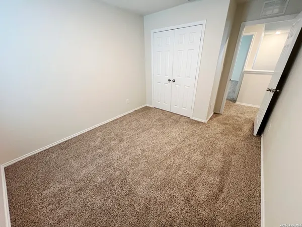 $1,895 | 13706 Prospector Post, San Antonio, TX 78253