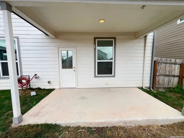 $1,895 | 13706 Prospector Post, San Antonio, TX 78253